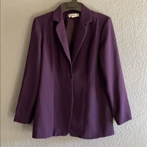 Stephanie Andrews lined purple blazer